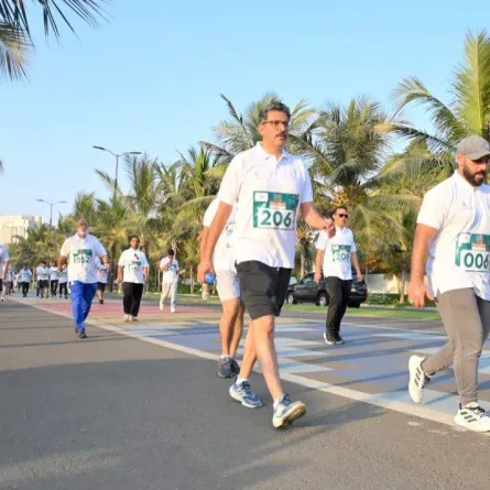 سباق المشي من فعاليات يوم المعلم