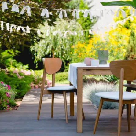 طريقة صنع طاولة خشبية مناسبة للحديقة