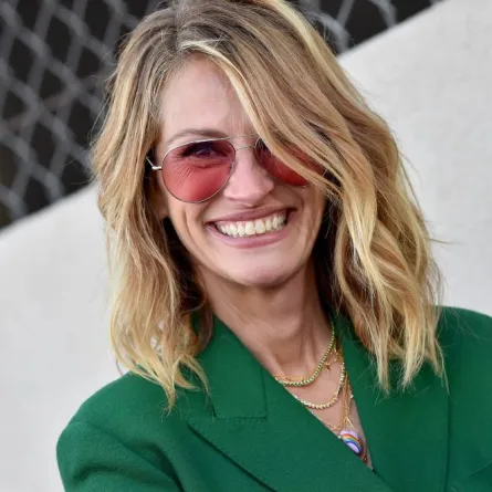 جوليا روبرتس - الصورة من موقع Glamour