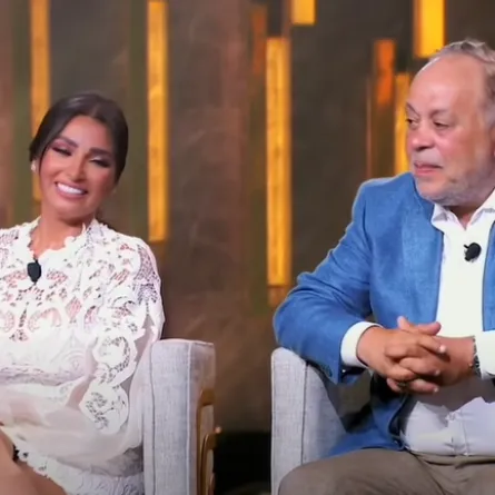 أشرف زكي وروجينا - الصورة من حساب قناة أون على يوتيوب