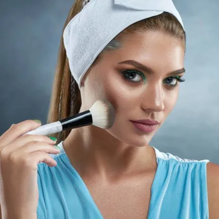 تحديد ورفع الوجنتين