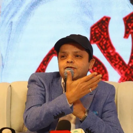 بهنيدي طل مسرحية سلام مربع 