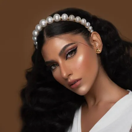 مكياج سعودي زهري براق للعروس