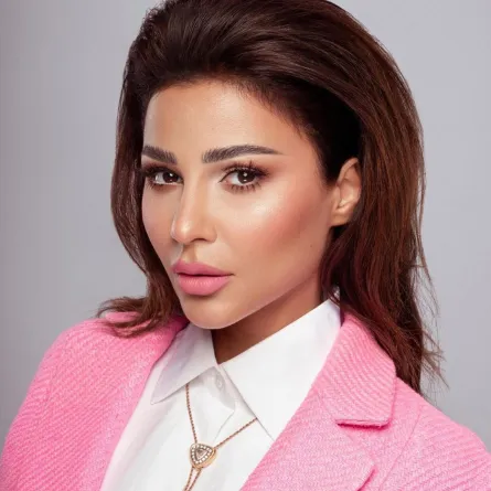 مهيرة بمكياج عملي