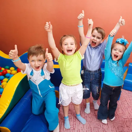 صورة لمجموعة من الأطفال 