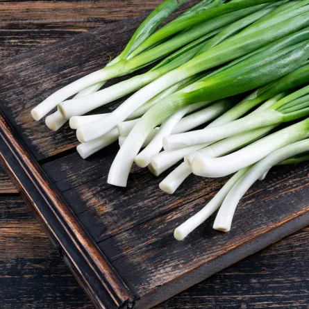 صورة لبصل أخضر 