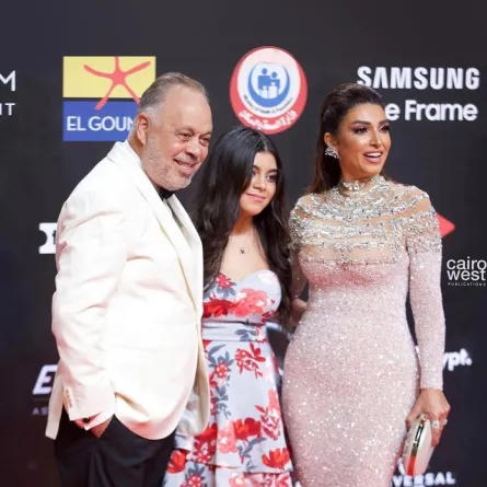 روجينا وزوجها أشرف زكي مع ابنتهما الصغرى - الصورة من حساب روجينا على انستغرام