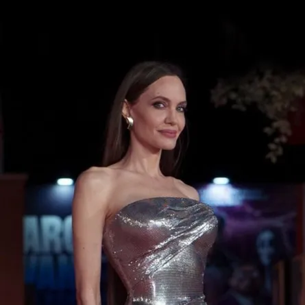 أنجلينا جولي - الصورة من موقع Style Caster