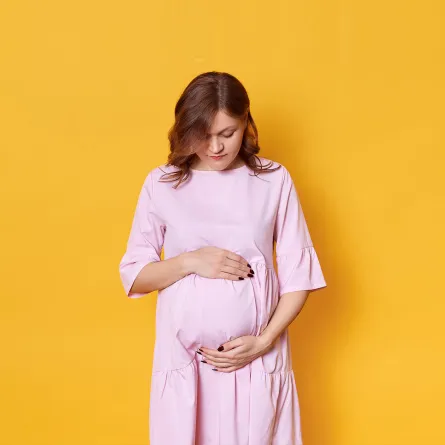 صورة لحامل في الشهر السابع