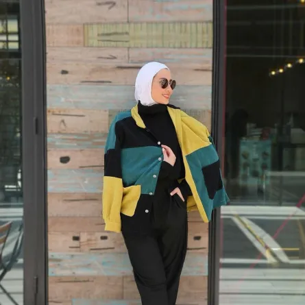 شهد ناصر بسترة صوفية واسعة -الصورة من حسابها على الانستغرام