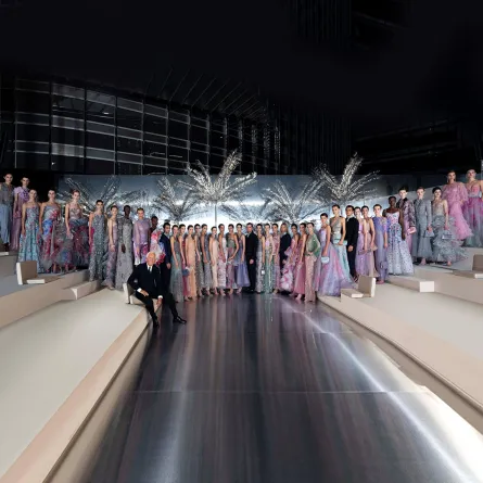 عرض المصمم أرماني في دبي الذي جري في برج خليفة