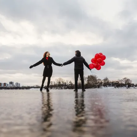 طرق للتخلص من غيرة الخطيب الزائدة