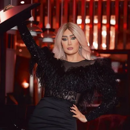 غادة عبد الرازق - الصورة من صفحتها الرسمية على موقع الفيس بوك