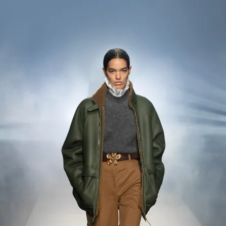 جاكيت جلد باللون الأخضر من ألبرتا فيرتي Alberta ferretti