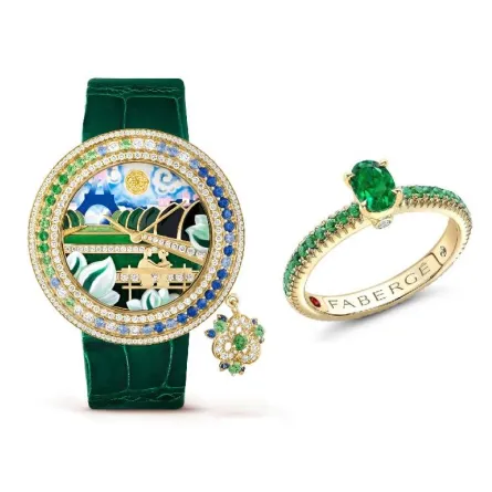 قطع مجوهرات مرصعة بحجر التسافوريت