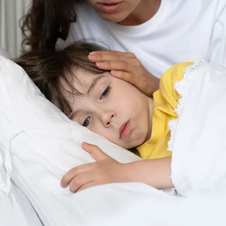 صورة لطفل مريض