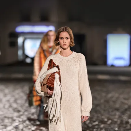 فستان باللون الابيض من كلوي Chloé