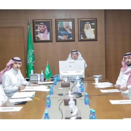 وزير التعليم أثناء الاجتماع. المصدر (الحساب الإلكتروني الرسمي لوزارة التعليم)