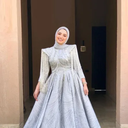 فساتين سواريه رمادية للمحجبات