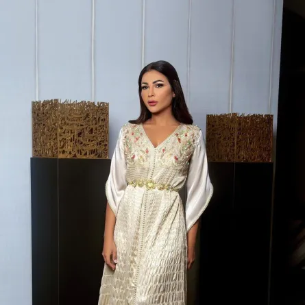 مهيرة عبدالعزيز بقفطان للمناسبات