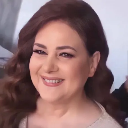 دلال عبد العزيز - الصورة من حساب دنيا سمير غانم على الفيس بوك