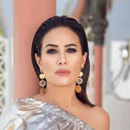 أبرز خطوط مكياج هند صبري