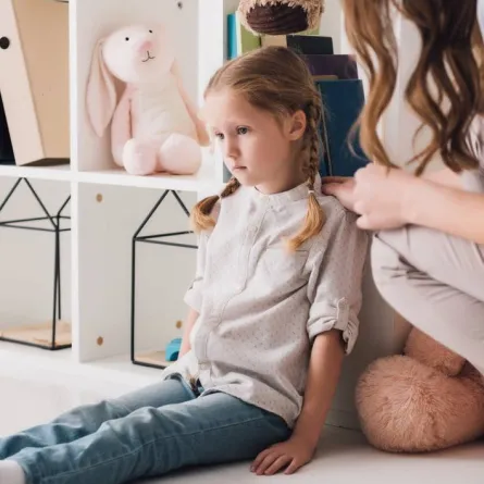 صورة لطفلة مصابة بالتوحد