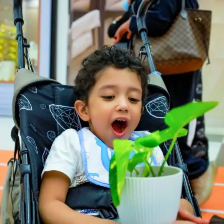 لقطات من جمعية لأجلهم - الصورة من حساب الجمعية بتويتر