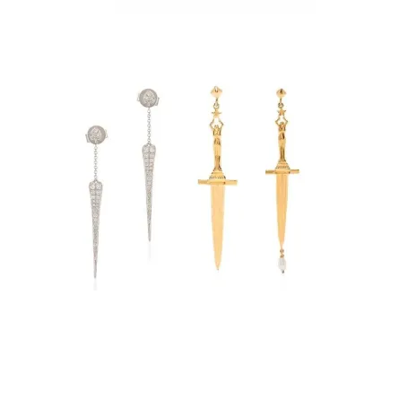 موديلات أقراط بشكل الخناجر