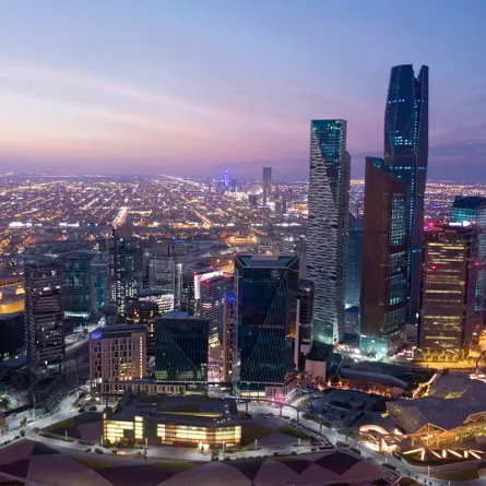 مصدر الصورة : الموقع الرسمي لمركز الملك عبدالله المالي