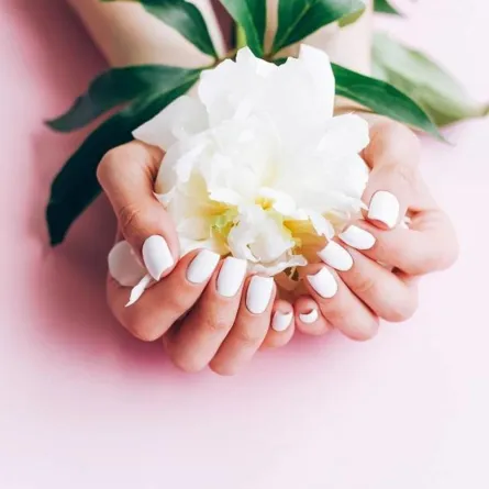 نصائح لتقوية الأظافر الهشة