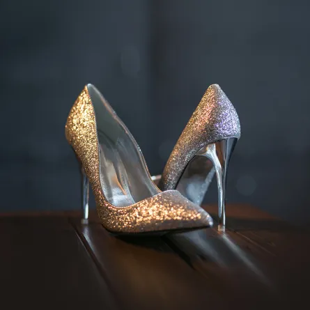 أحذية بكعب عالي وتصميم راقي لمناسباتك الرسمية