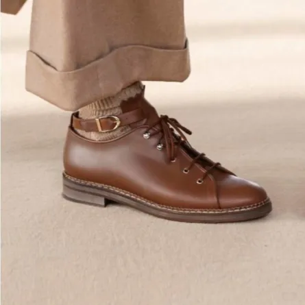 أحذية فلات بتصميم عملي من ماكس مارا  Max Mara