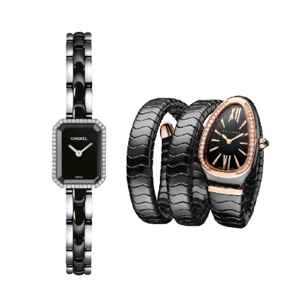 ساعات بميناء من عرق اللؤلؤ الأسود