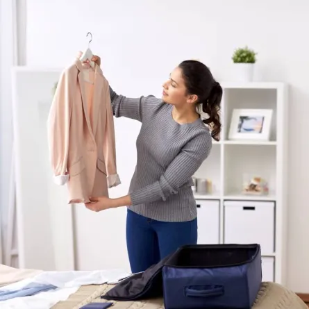 يجب محاولة تنسيق الملابس المريحة واختيارها قبل السفر