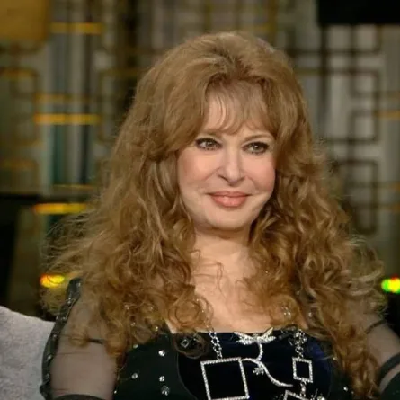 نيللي -  الصوة من قناة الـ dm