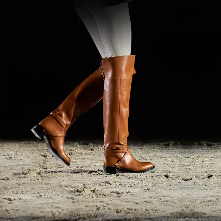 جزمة عالية مع بنطلون من إليزابيتا فرانكي Elisabetta  Franchi