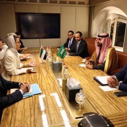 وزيرة الثقافة الإماراتية تلتقي نظيرها السعودي في اليونسكو- الصورة من حساب نورة بنت محمد الكعبي على تويتر