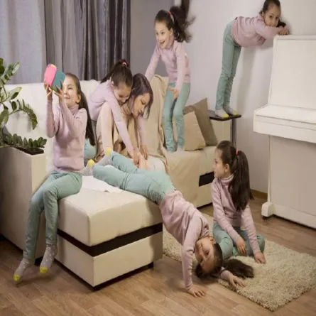 صورة لأطفال يعانون من فرط الحركة ونقص الانتباه