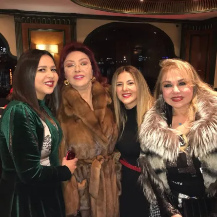 نبيلة عبيد ودنيا وأيمي سمير غانم - الصورة من حساب نبيلة عبيد على انستغرام