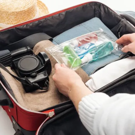 مستلزمات تحتاجها المرأة في حقيبة السفر