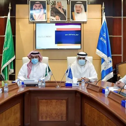 الرئيس التنفيذي لهيئة التراث السعودي يلتقي رئيس جامعة الملك سعود.الصورة من "واس"