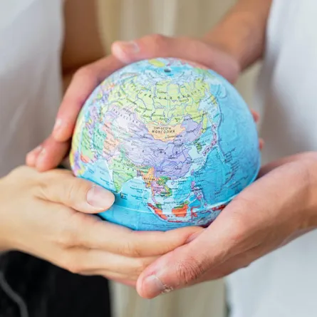 أمثال عالمية عن الأرض