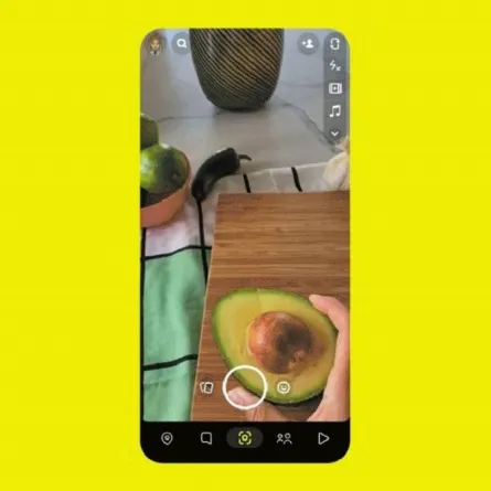 صورة تكشف طريقة عمل ميزة مسح الطعام في سناب شات