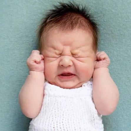 صورة لمولود يبكي