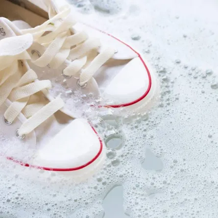 تنظيف الحذاء الأبيض