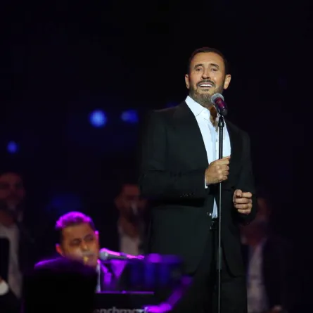 كاظم الساهر على مسرح ابو بكر سالم بالرياض