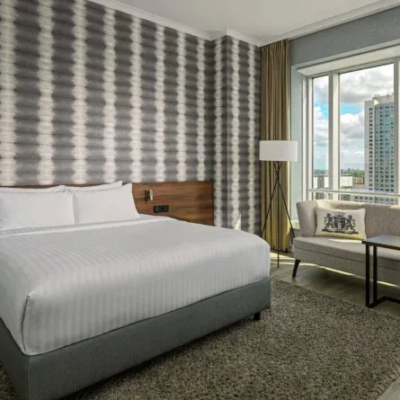 السياحة في هولندا: جولة على فنادق روتردام الفخمة