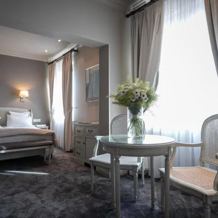 إقامة استثنائية في أفضل فنادق مدينة كولمار الفرنسية