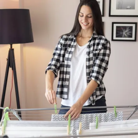 تجفيف الملابس داخل المنزل